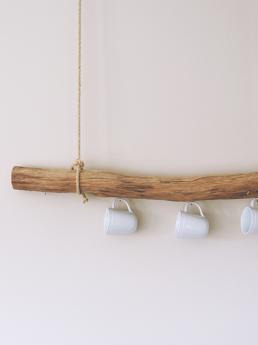 DIY rope and driftwood teacup holder tutorial 